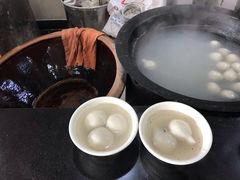 -老西白点心店
