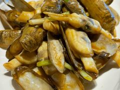 葱姜炒蛏子-佬太公海鸭·海鲜大排档(上海总店)