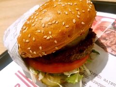 -The Habit Burger Grill 哈比特汉堡(爱琴海店)