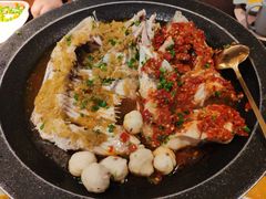 双色鸳鸯鱼头王-望湘园·洞庭渔宴(浦江欢乐颂店)