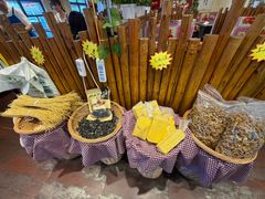 -靠山屯东北农家菜(八龙桥雅苑店)