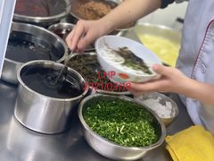-辣辣小吃豆花米线(大观篆新农贸市场店)