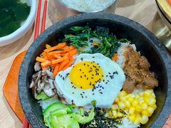 大粒牛肉石锅拌饭-小木屋拌饭(西安华阳城店)