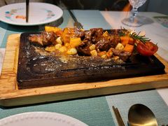 田园澳洲骰子牛肉-蜜桃花开·中西融合菜E&W(南长街店)