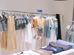 -URBAN REVIVO(西安Momopark店)