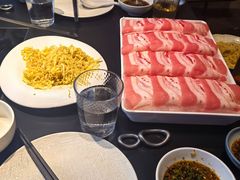 -鲜入唯煮·港式海鲜牛肉火锅(金宝街店)