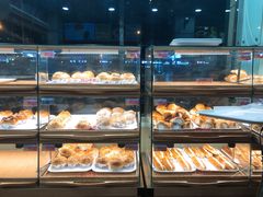 面包甜点陈列柜-新侨三宝乐面包店(崇文门店)