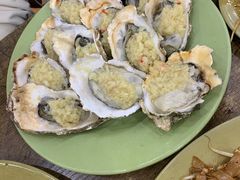 炭烧蒜蓉生蚝-贞姨美食·老字号海鲜大排档