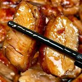 答应我!一定要试试这个做法!!
蜜汁鸡腿!好