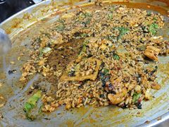 -亲昵春川鸡排(韩国美食街店)