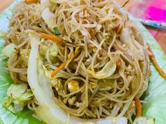 -蚝哥花姐湛江烤生蚝(美丽湾市场店)