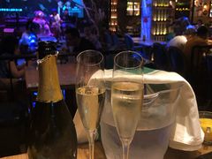 -临界音乐酒馆·小龙虾·江湖菜(华熙LIVE·鱼洞店)