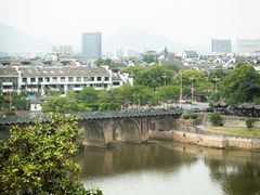 -披云山庄