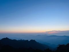 -黄山光明顶山庄