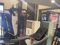 -思迈威健身(积玉桥万达店)