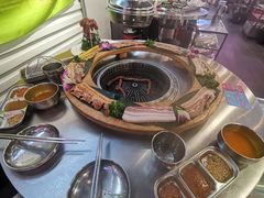 烤肉呼啦圈-玄希浪漫厨房·韩料烤肉(湖滨银泰in77店)