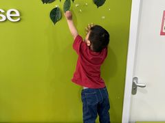 -乐融婴幼儿成长中心(四季青校区)
