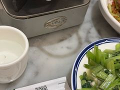 -小菜园新徽菜(宜兴八佰伴店)