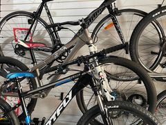 -道路口单车爱瓦士dahon大行