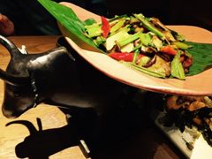 包烧野生牛肝菌-云海肴·汽锅鸡·云南菜(天山百盛优客店)