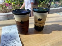 -星巴克臻选(上海合生汇1F店)