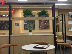 大堂-华莱士·全鸡汉堡(长安霄边店)
