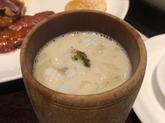 黄鱼煨面-杭州西子湖四季酒店·金沙厅