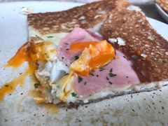 熏肉鸡蛋芝士奶油蘑菇可丽饼-RAC BAR(安福路店)