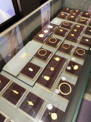 -周大福CHOW TAI FOOK(南翔老街店)
