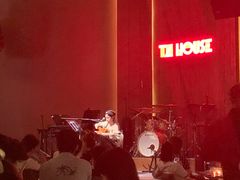 -TZ House音乐现场(来福士中心店)