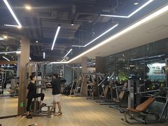 -威克健身游泳(万菱汇店)
