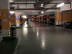-宝龙城市广场1期-地下停车场