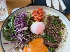 烤牛肉配泡菜温泉蛋饭-gaga(深圳南山益田假日广场店)