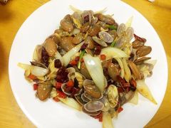 -小辣妹川味海鲜加工店(第一市场椰风巷店)