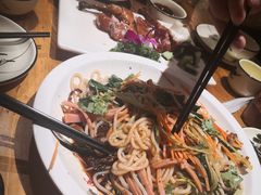 老滇凉米线-老滇山寨•云南特色菜•地方菜•民族风情歌舞表演(金碧店)