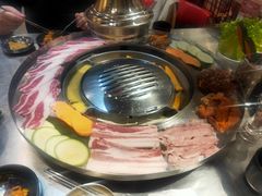 -哈哈碳都·牛肋条无限自助烤肉(台江万达店)