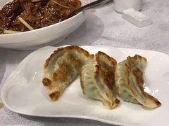 广式鲜虾煎饺-水上明月·湖景餐厅