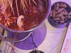 -夜火烤摊·东北烧烤酒场·老杨小黄鱼