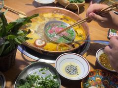 -洱火云南酸菜牛肉火锅(石景山当代商城店)