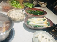 -一叶一世界•素食餐厅(环球中心店)