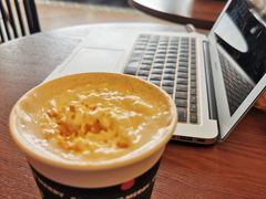 太妃榛果风味糖脆拿铁-星巴克(杭州银泰城西一店)