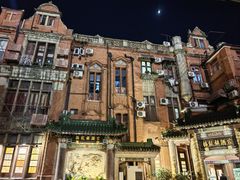 -梅龙镇酒家(南京西路总店)