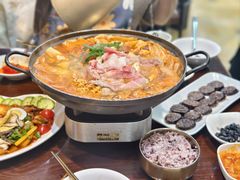 -釜山豚骨汤饭(芝罘万达广场店)