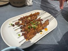 -肥肥虾庄·金牌油焖大虾(东湖欢乐谷店)