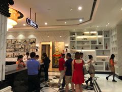 -皇马纯KTV·量贩·聚会(民治店)