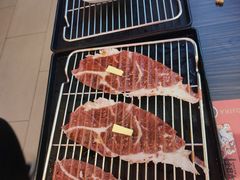 铺天盖地火牛寿司（2枚）-仙隐小鹿中华料理(南宁万象城店)