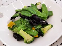 橄榄油炒田园时蔬-大树餐厅(朝阳大悦城店)