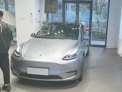 -TESLA 特斯拉(上海太古汇体验店)
