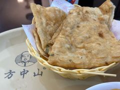葱花油饼-方中山胡辣汤(顺河路店)