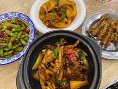 -江城燕子大排档(江汉路步行街店)